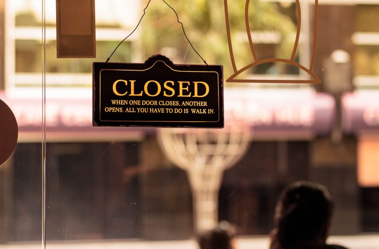 FNB To Close Cryptocurrency-Related Bank Accounts, Including Big Exchanges