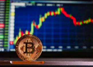 Analysis: Crypto Markets Warming Up For Big Moves?