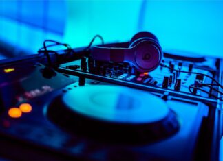 Striking A Digital Chord : OliveX Signs Exclusive Deal With TRAX