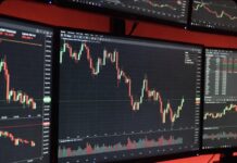 Bitcoin Plunges Below $64,000 as $1.1 Billion Liquidations Rock Crypto Market