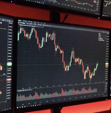 Bitcoin Plunges Below $64,000 as $1.1 Billion Liquidations Rock Crypto Market